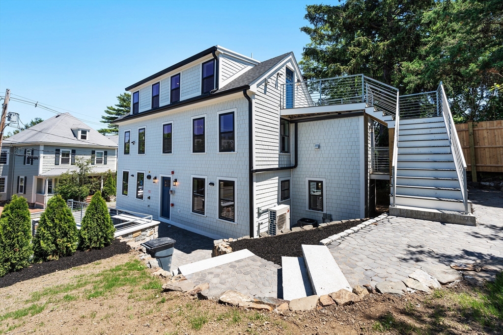 290 Washington Street