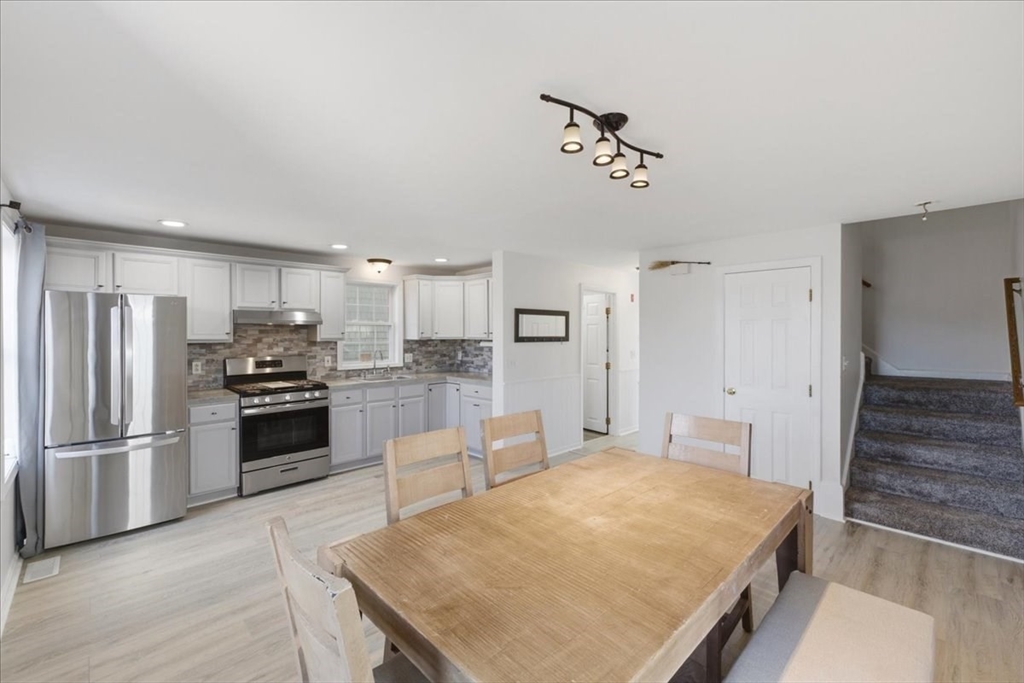 281 Mattakeesett St