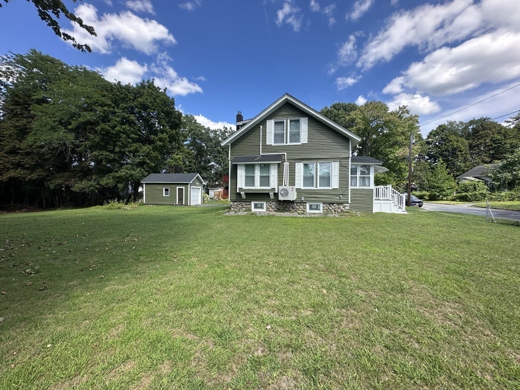 9 Idalla Ave, Worcester, MA Photo #12
