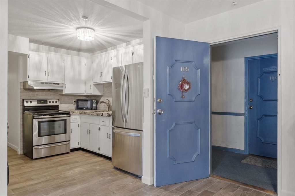 116 Boston Post Rd E 105