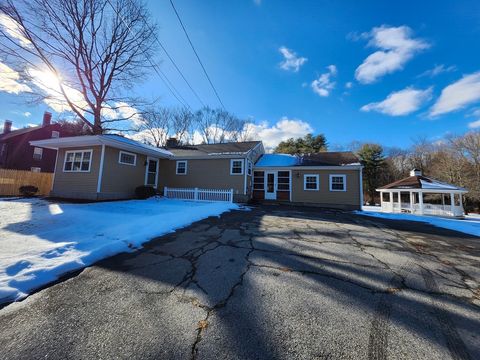 16 Hough Rd Sutton MA 01590