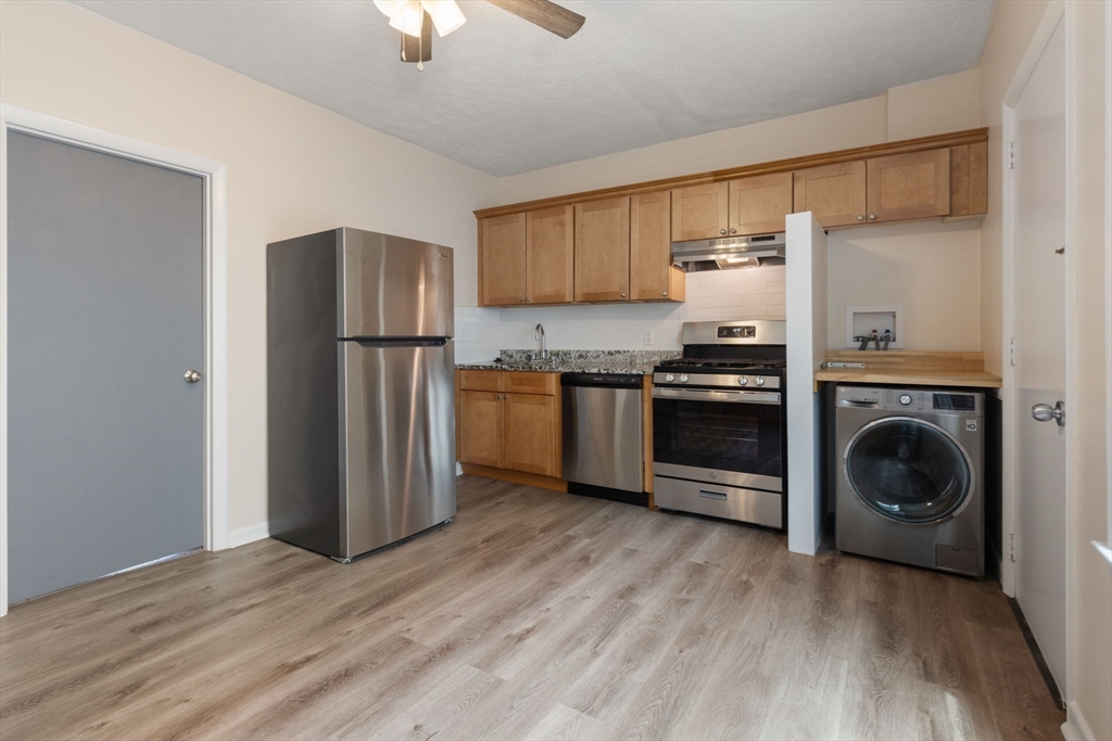 258-260 Cypress