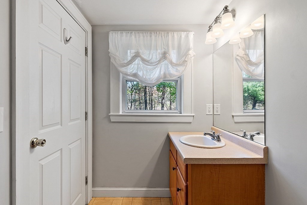 15-17 Stirling St, Andover, MA, 15-17 Stirling St, Andover, MA Photo #12