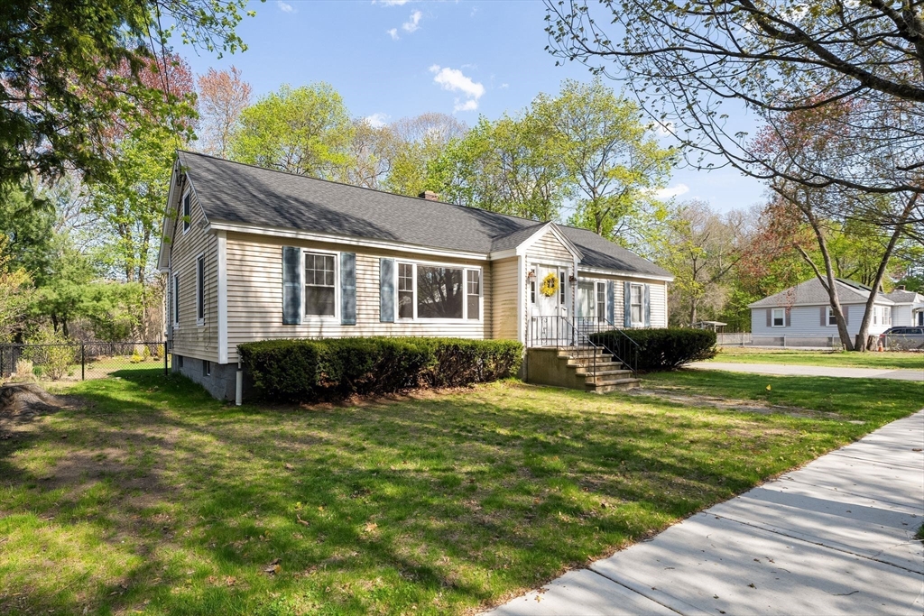 15-17 Stirling St, Andover, MA, 15-17 Stirling St, Andover, MA Photo #5