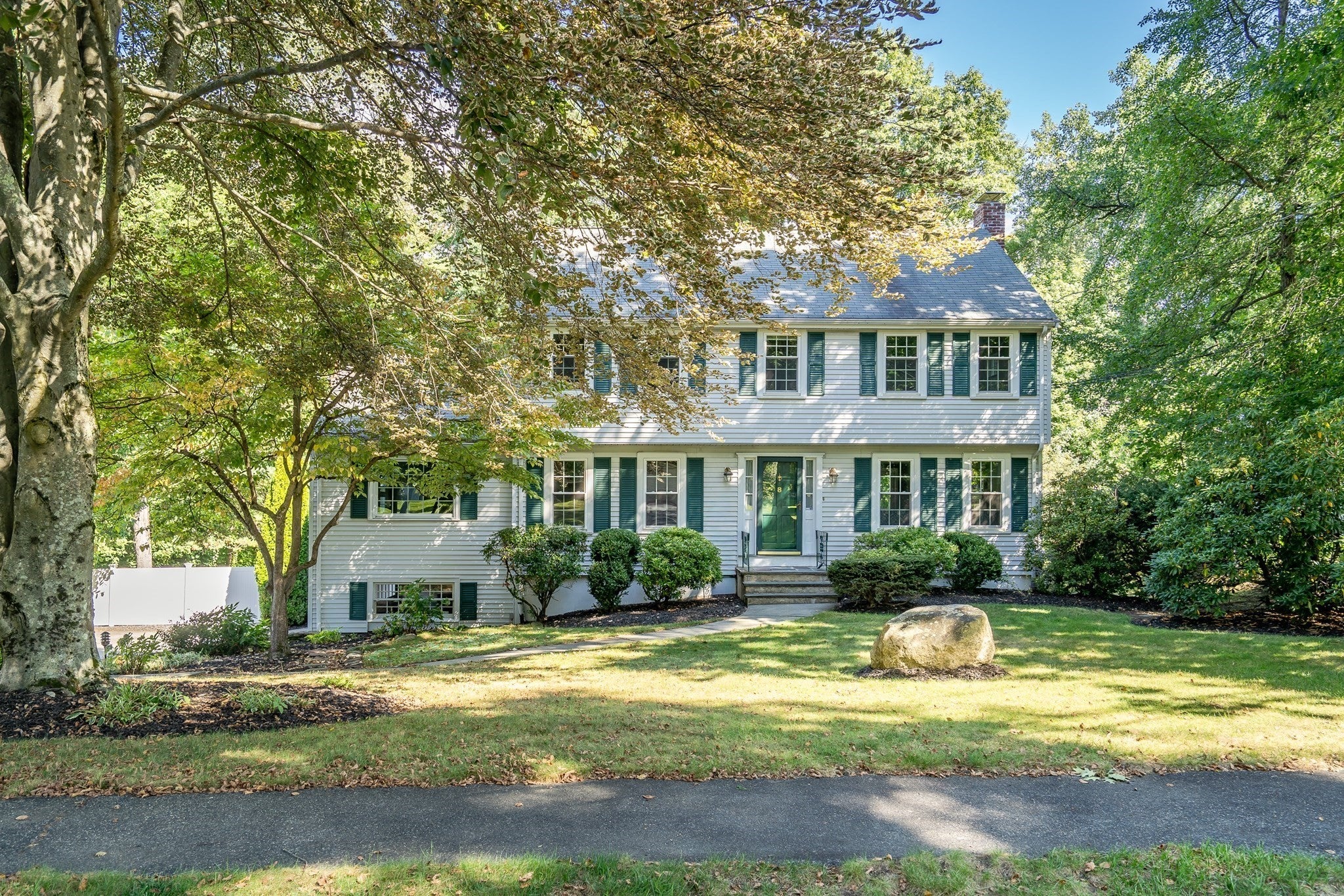 8 Barry Dr, Framingham, MA Photo #1