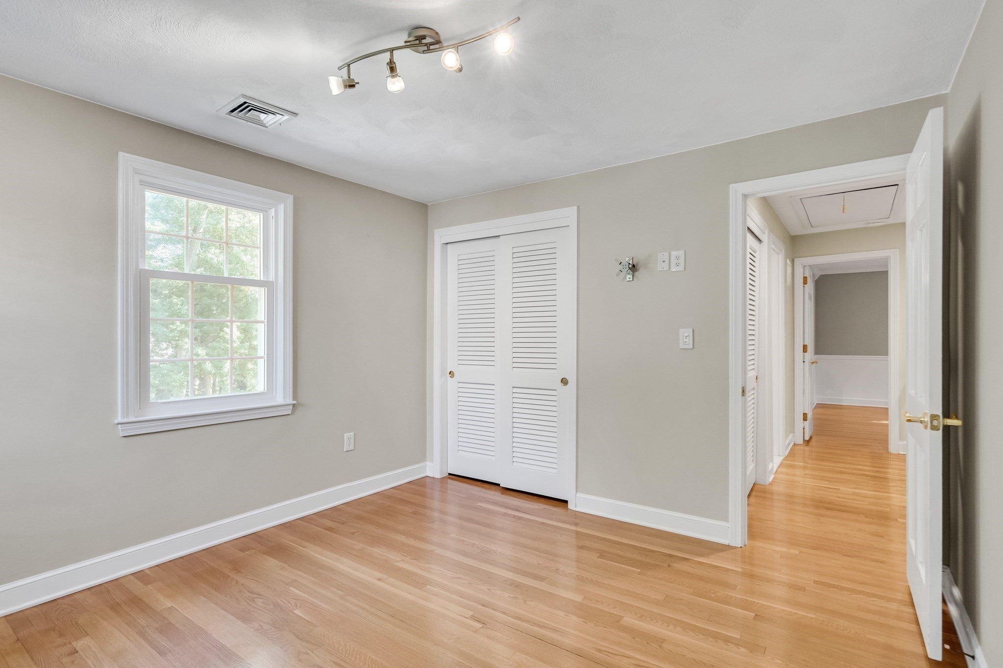 8 Barry Dr, Framingham, MA Photo #26
