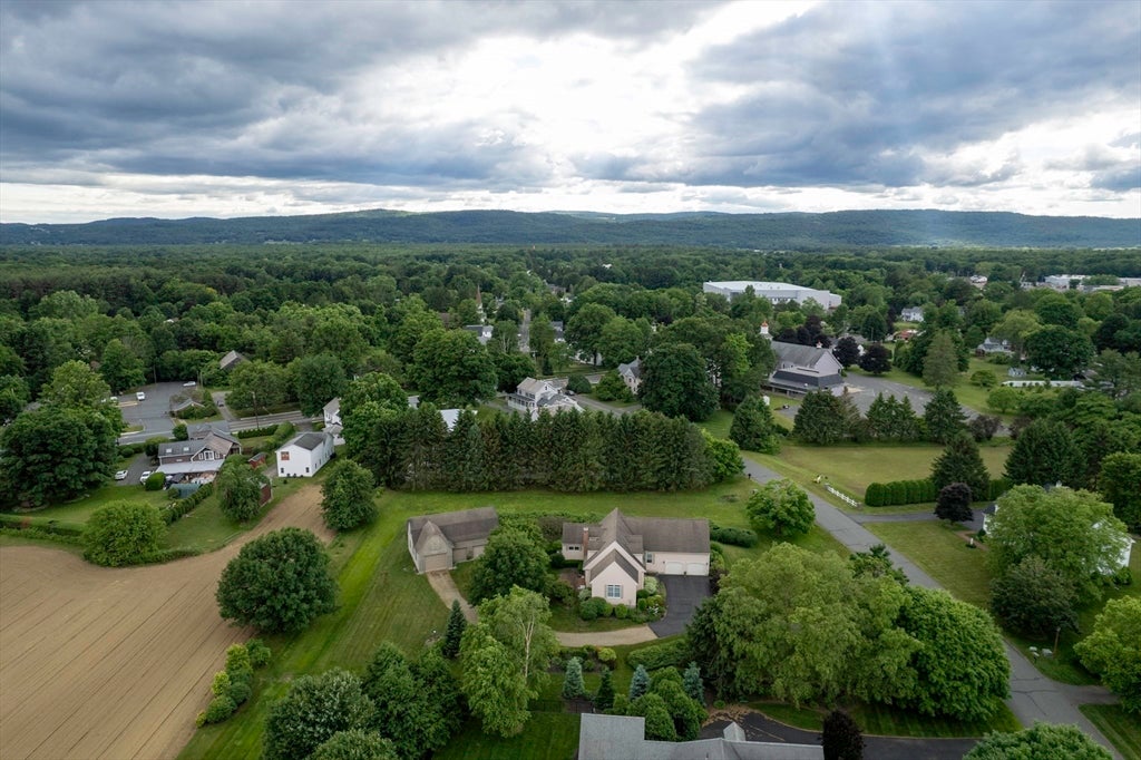 4 Crestview Drive, Deerfield, MA Photo #13