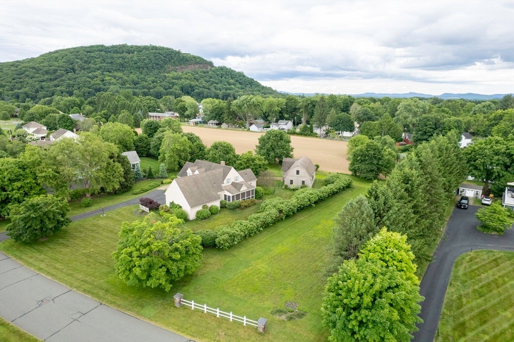 4 Crestview Drive, Deerfield, MA Photo #16