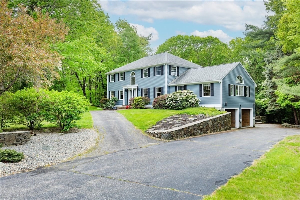 5 Rocky Woods Road