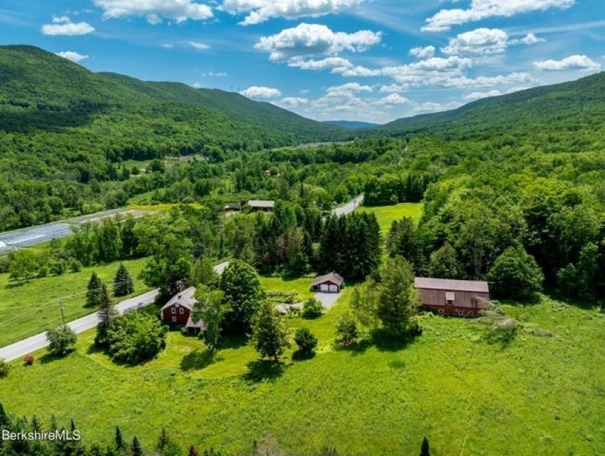 1151 Hancock Rd