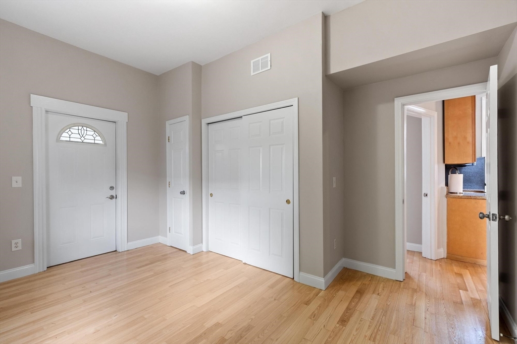 158 Sumner ST #1, Quincy, MA Photo #17