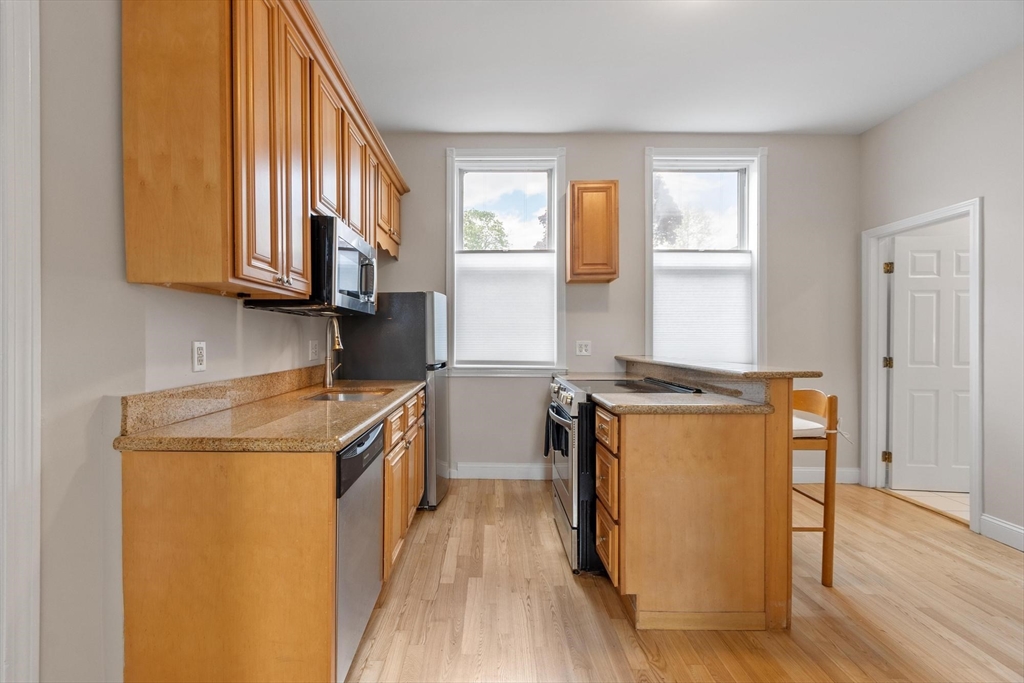 158 Sumner ST #1, Quincy, MA Photo #11