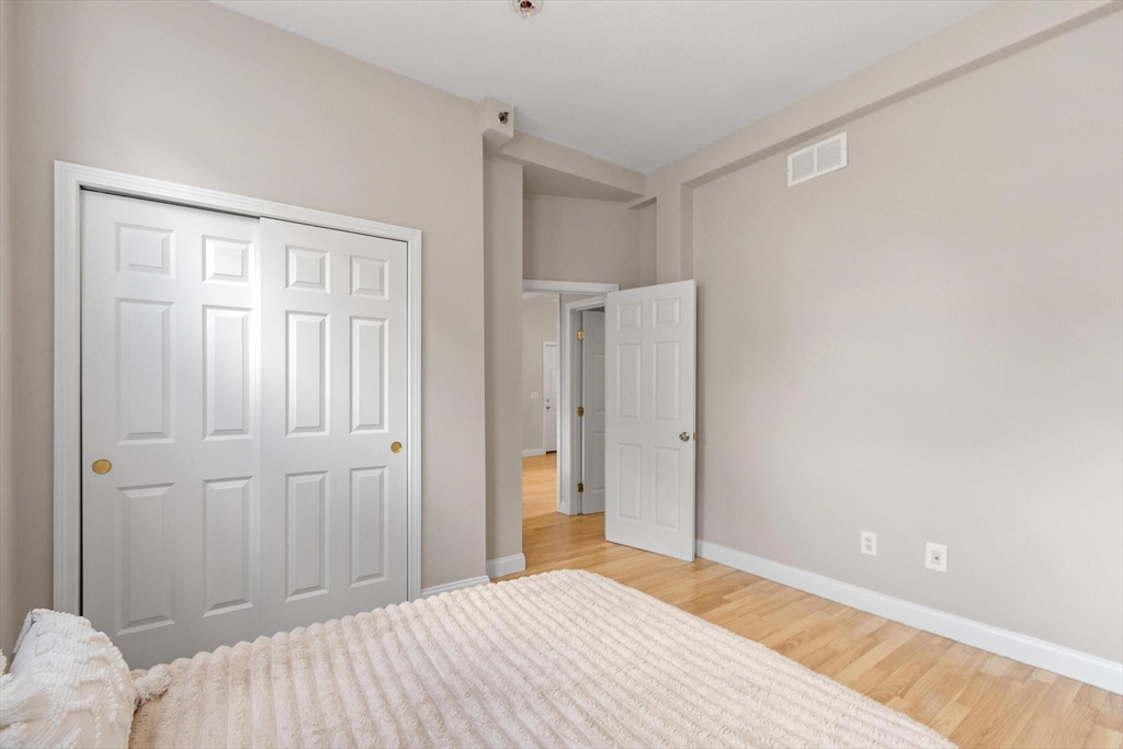 158 Sumner ST #1, Quincy, MA Photo #14