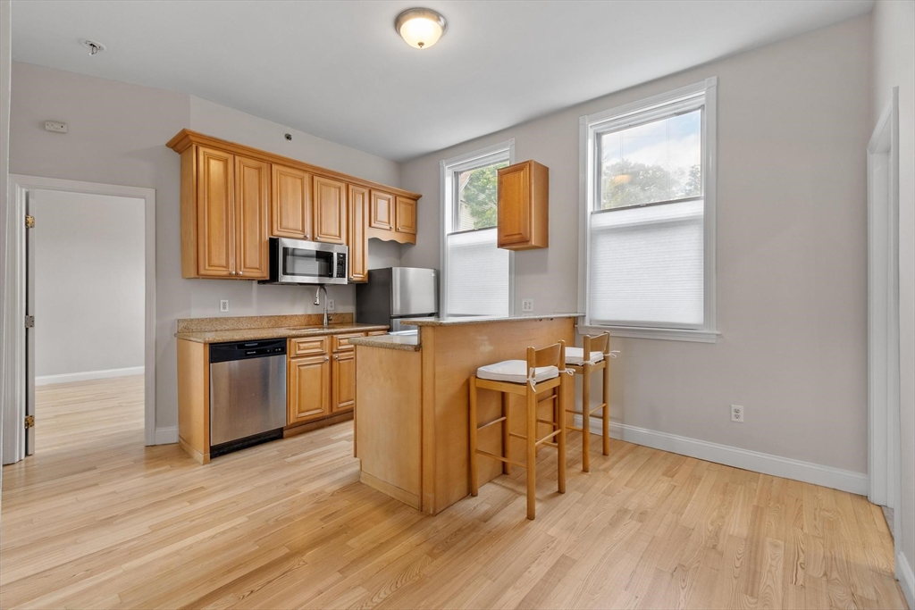 158 Sumner ST #1, Quincy, MA Photo #12