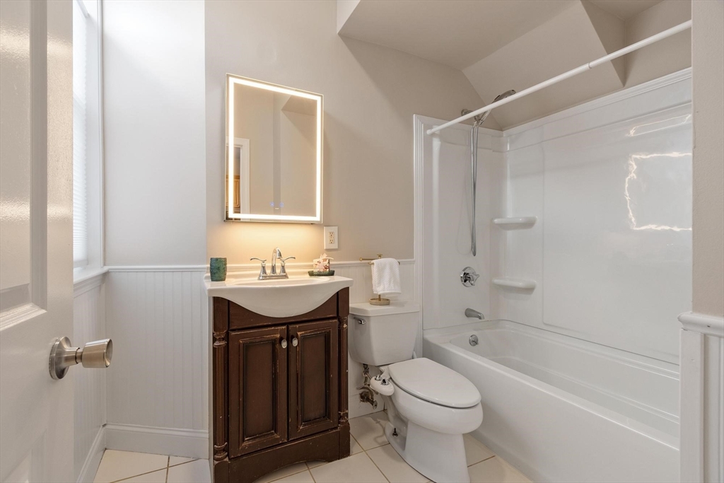 158 Sumner ST #1, Quincy, MA Photo #20