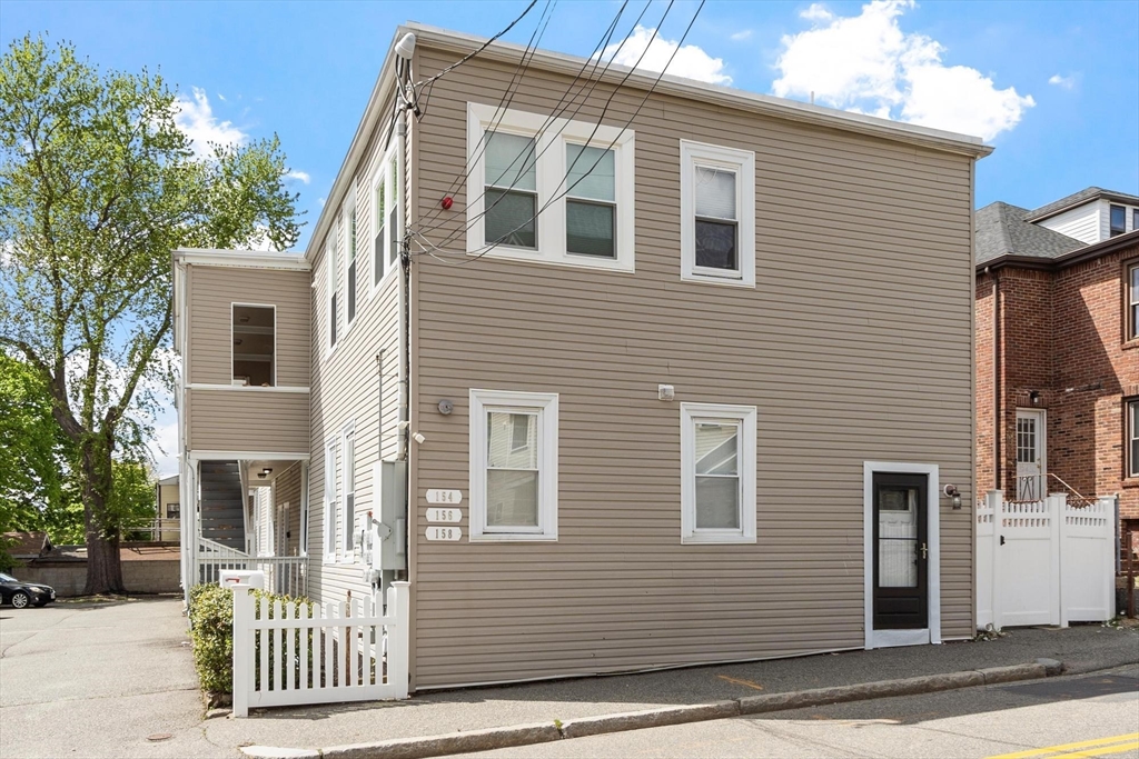 158 Sumner 1