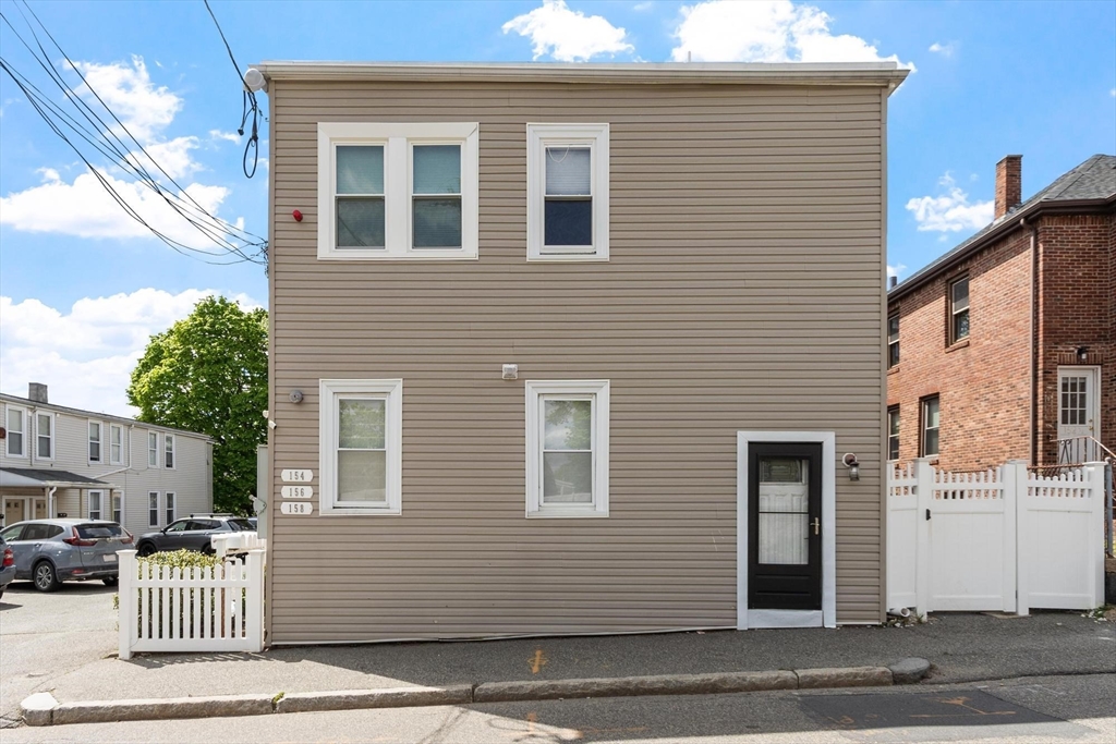 158 Sumner 1