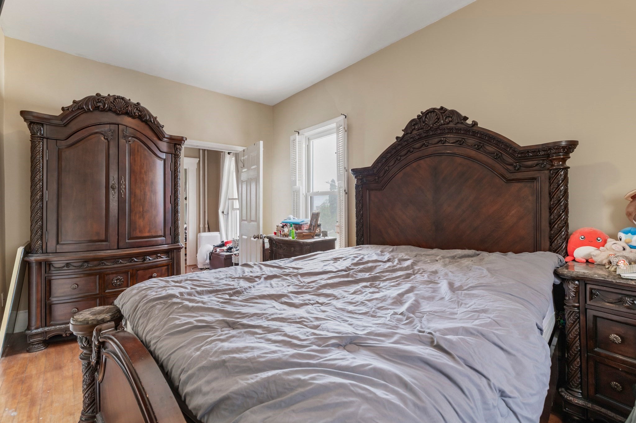 381 Pine St, Fall River, MA Photo #14