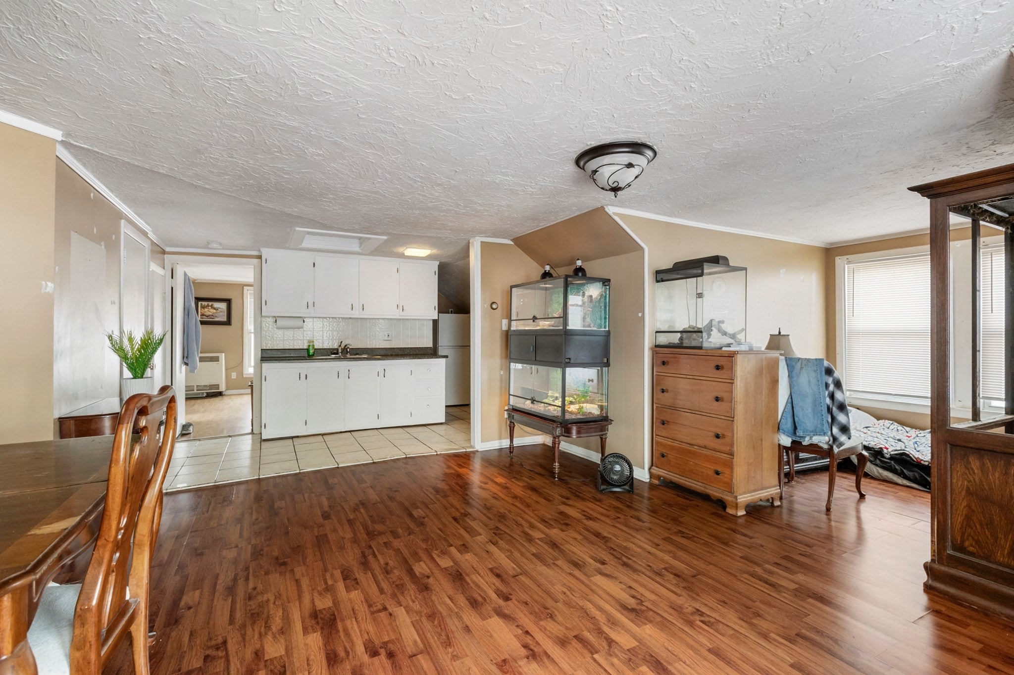 381 Pine St, Fall River, MA Photo #27