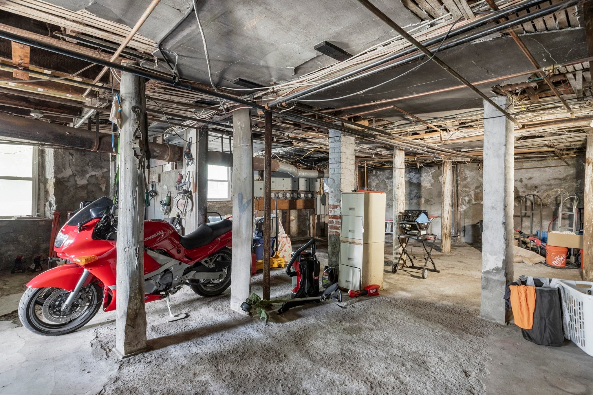 381 Pine St, Fall River, MA Photo #41