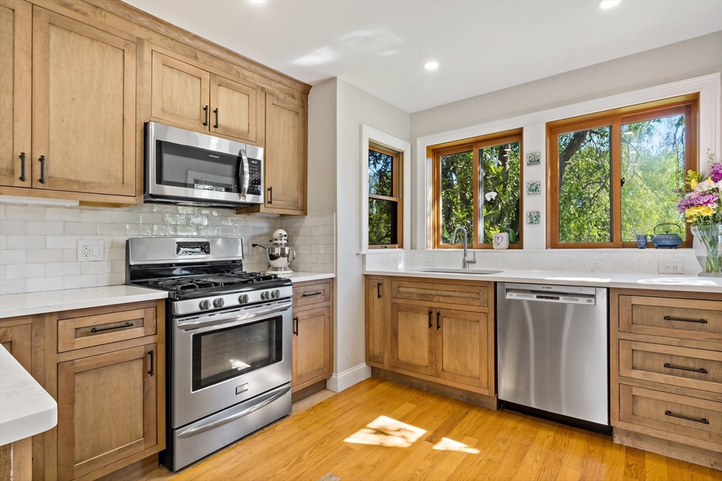 31 Blanding Rd