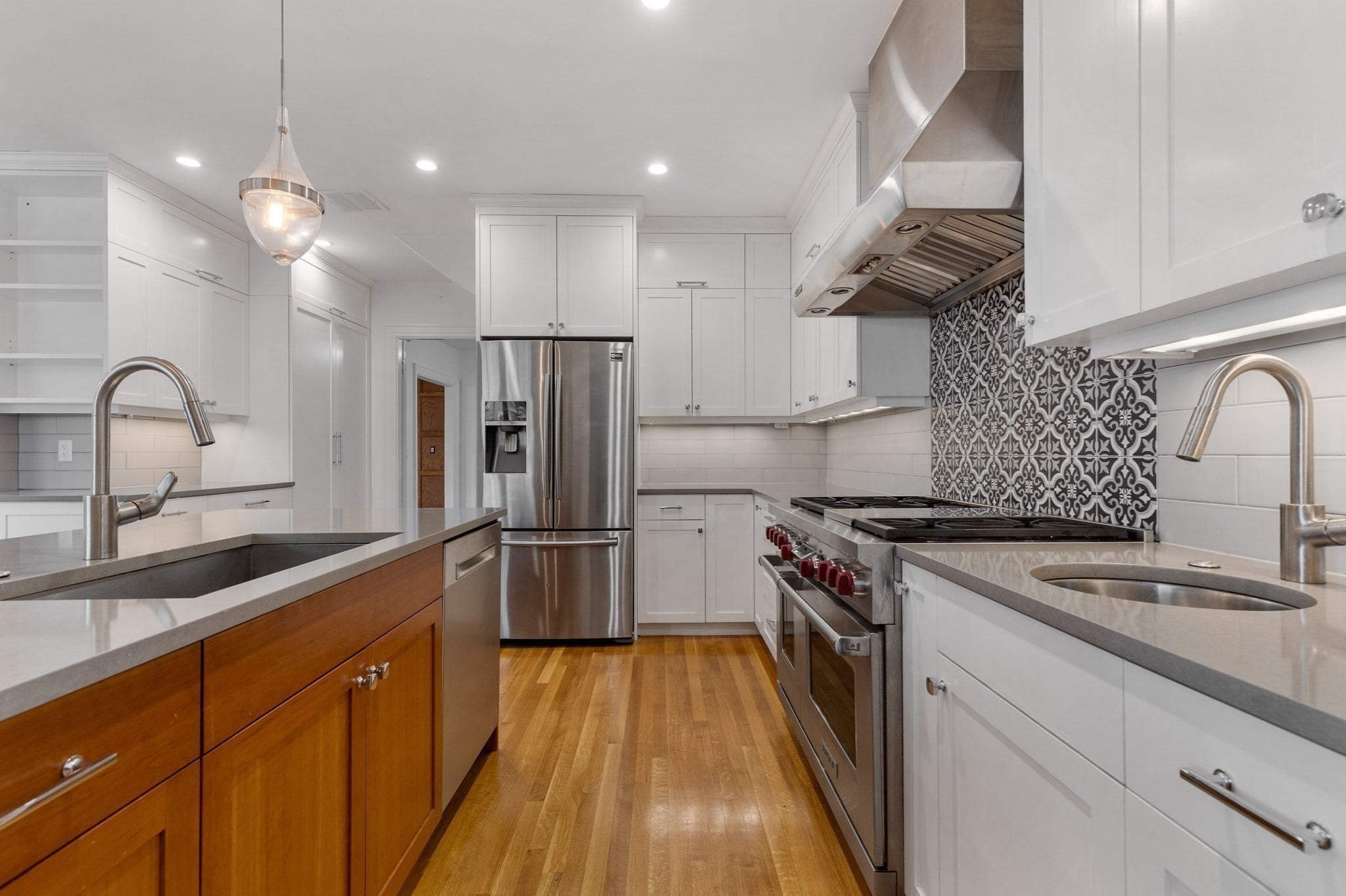 Click for 191 Davis Avenue, Brookline, MA slideshow Click for 191 Davis Avenue, Brookline, MA slideshow