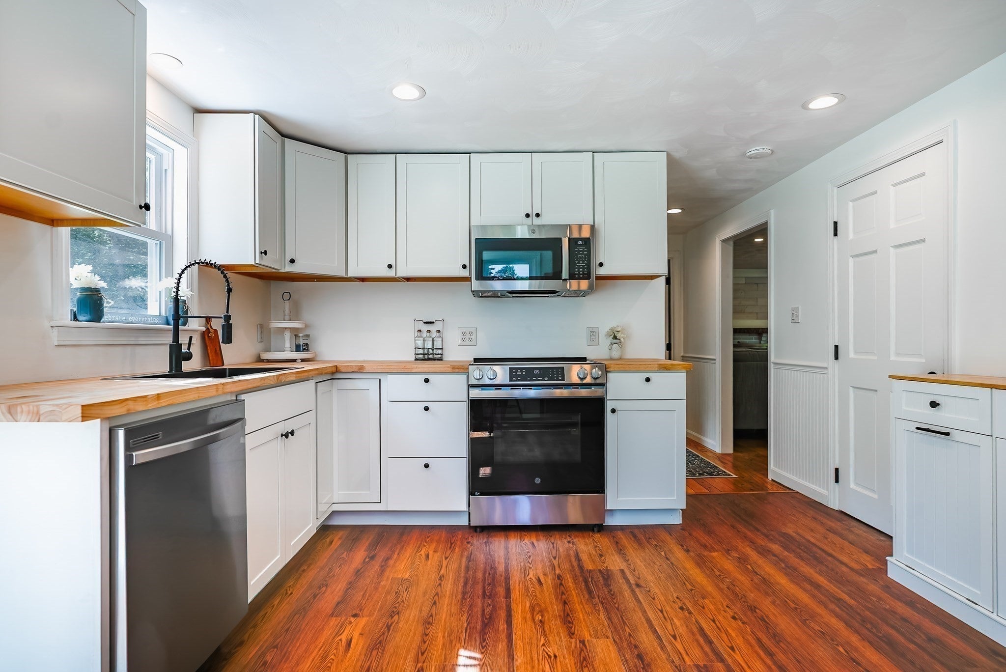 8 Tabor Ln, Rochester, MA Photo #6