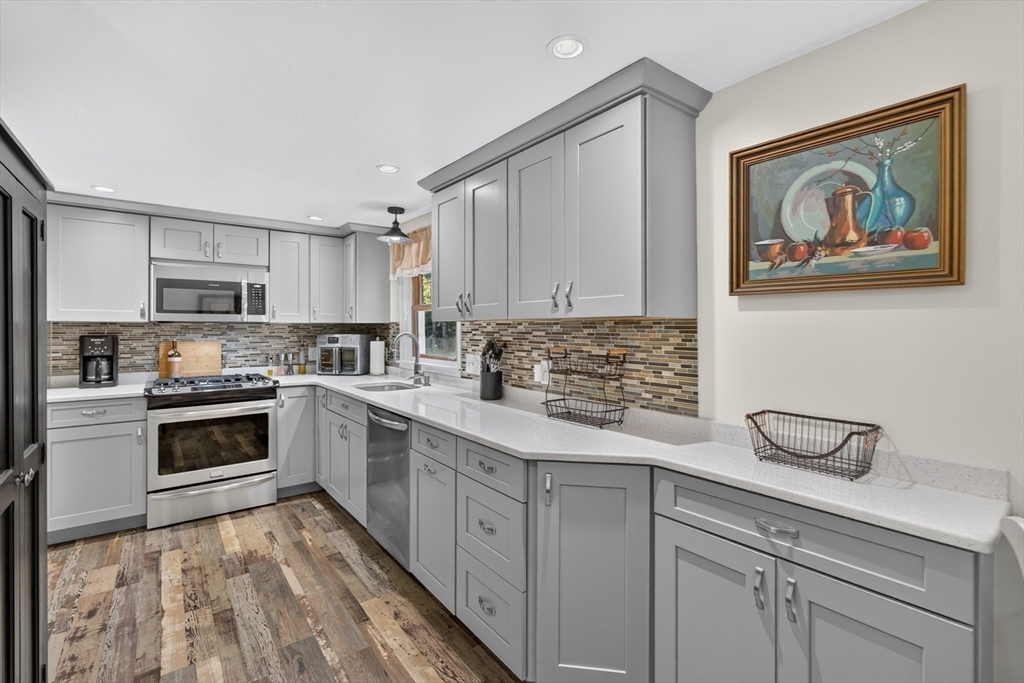 46 Esta Rd, Plymouth, MA, 46 Esta Rd, Plymouth, MA Photo #4