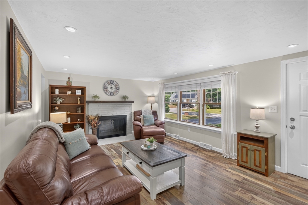 46 Esta Rd, Plymouth, MA, 46 Esta Rd, Plymouth, MA Photo #9