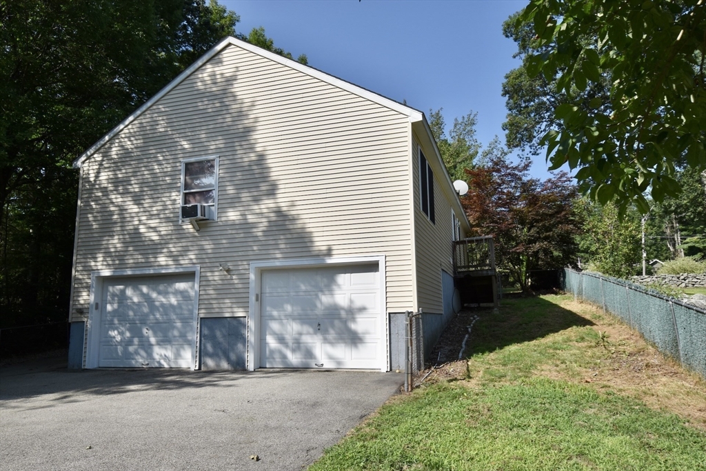 375 Thompson Rd