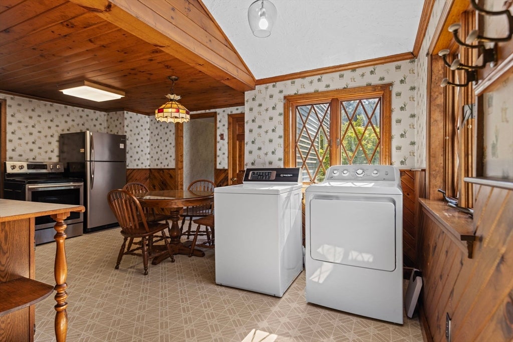 175 Berry St, Wrentham, MA Photo #17