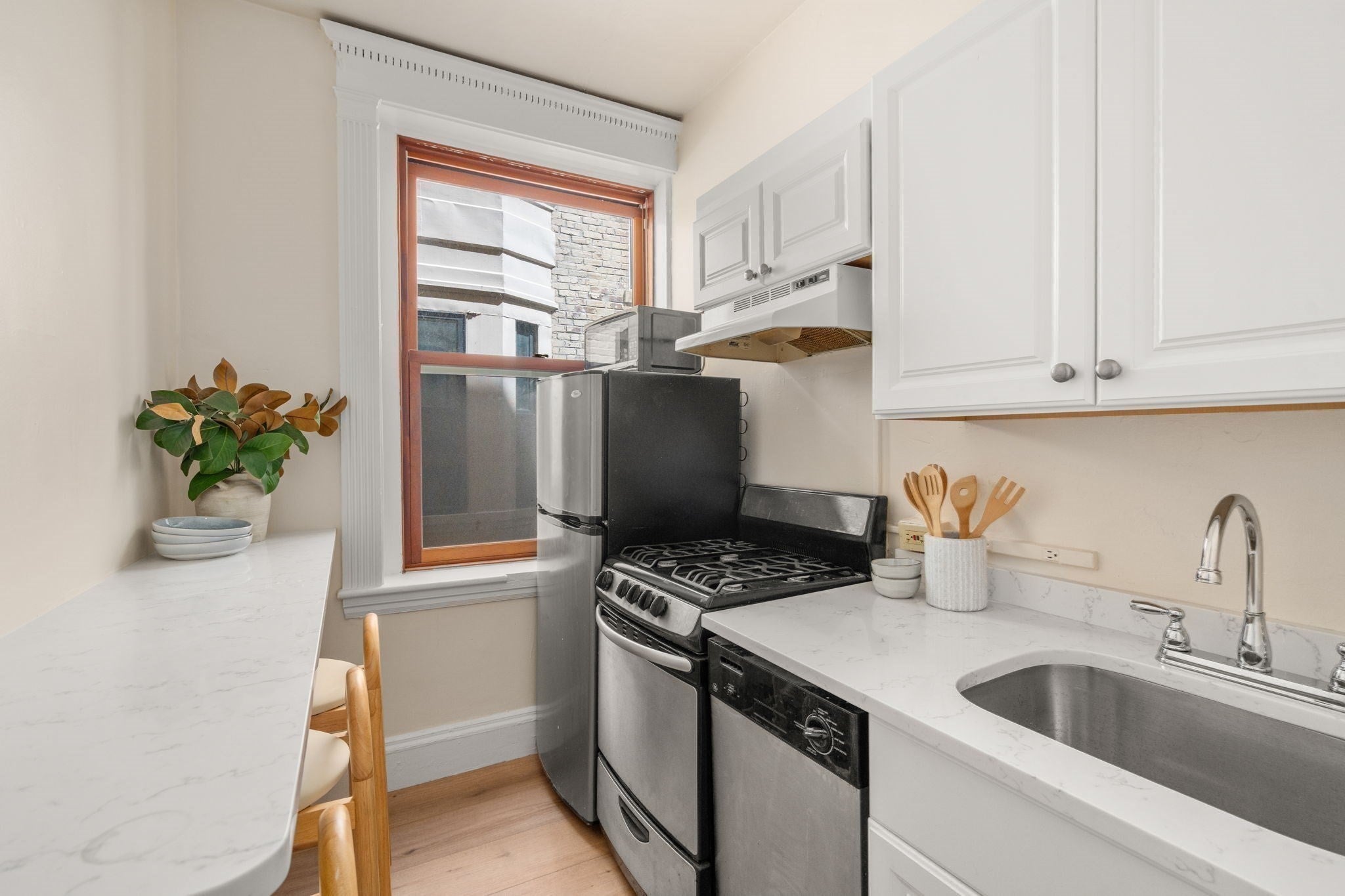 8 Garrison St #501, Boston, MA Photo #4