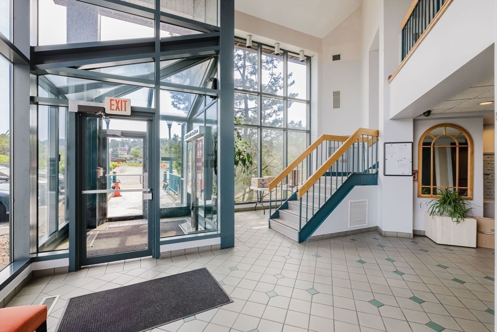 750 Davol St 324