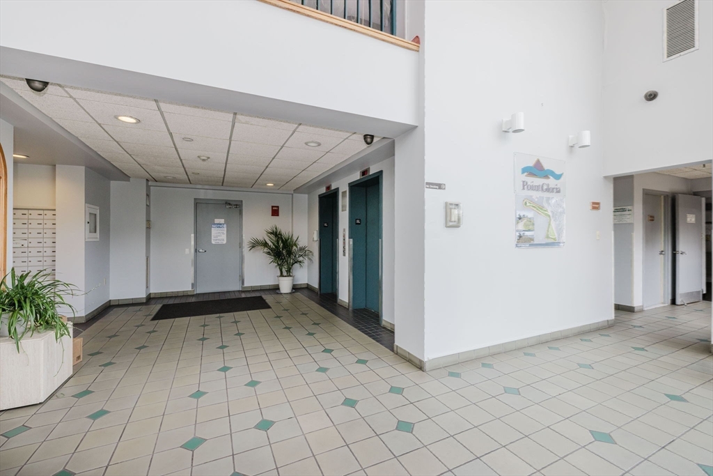 750 Davol St 324
