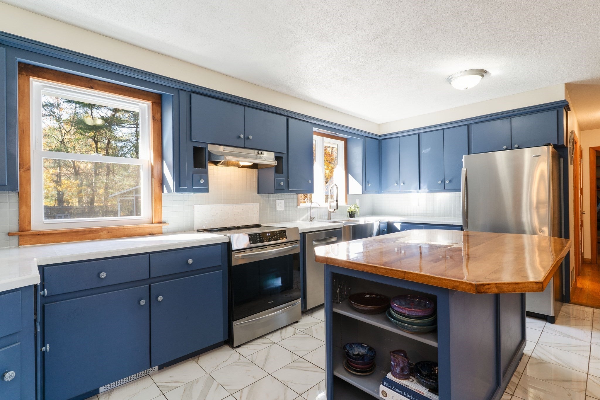 74 E Charlton Rd