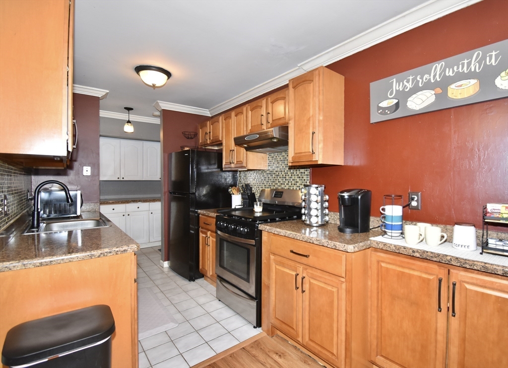 121 Regency Park Dr 121