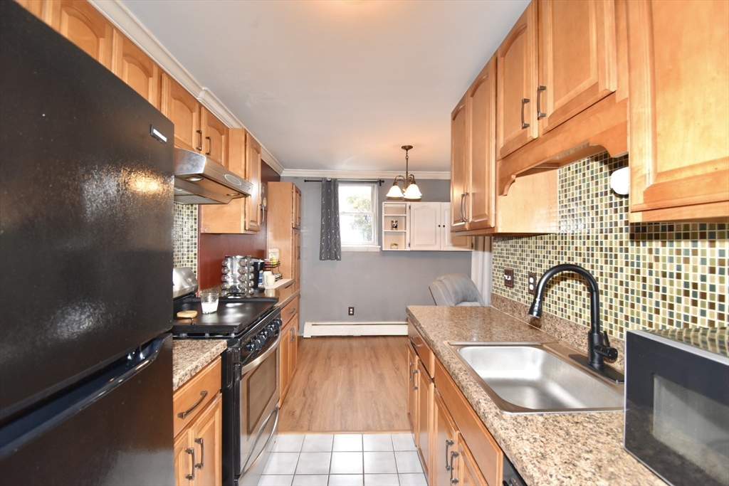 121 Regency Park Dr 121