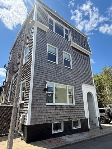Click for 171 Tudor St #A, Boston, MA slideshow