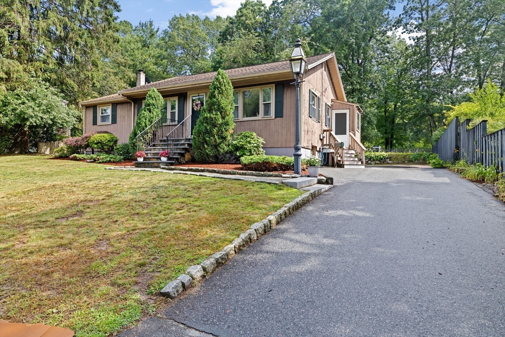 49 Courier St