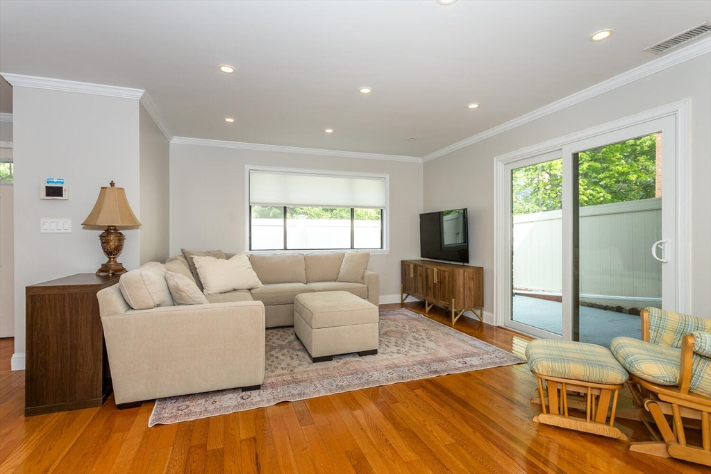 148 Greenbrook Dr 69-6
