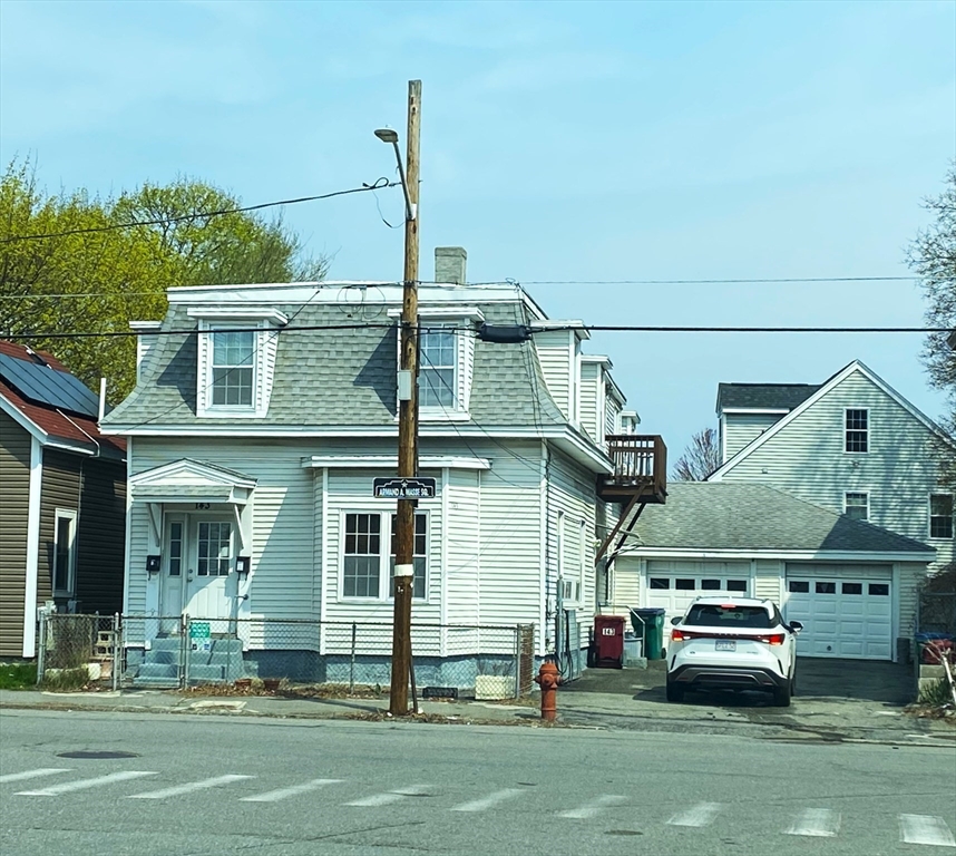 143 Branch St