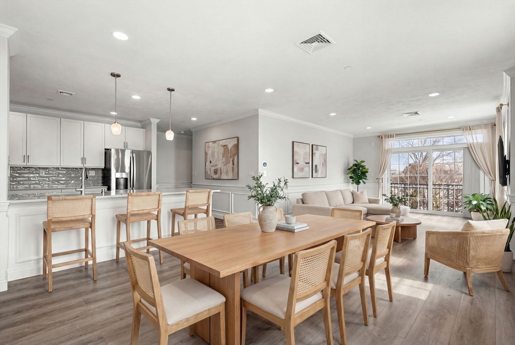 320 Middlesex Ave A207