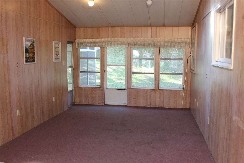 4 Thomas Hill Rd