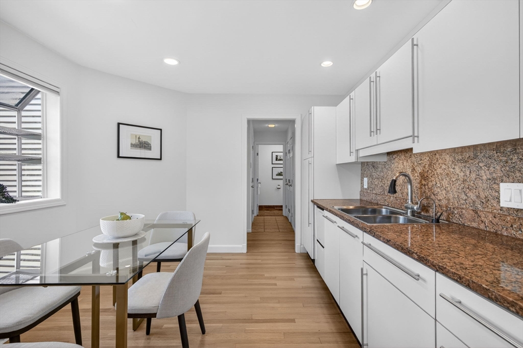 8 Heathwood Ln #8, Brookline, MA Photo #11