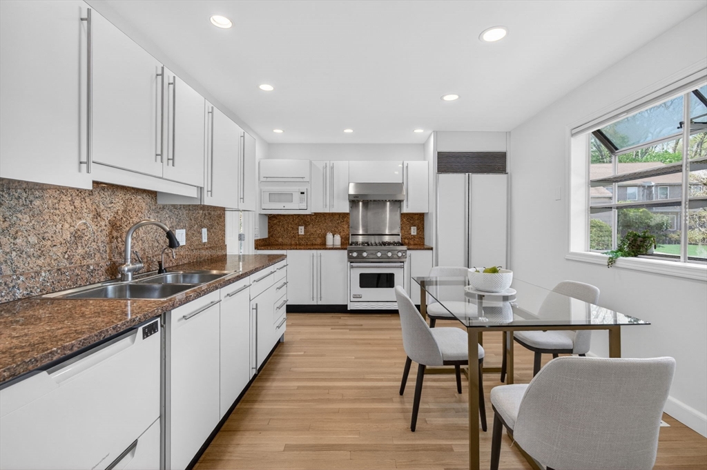 8 Heathwood Ln #8, Brookline, MA Photo #10