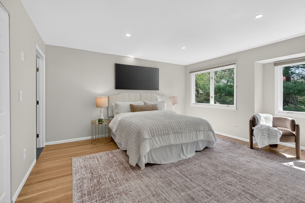 8 Heathwood Ln #8, Brookline, MA Photo #15