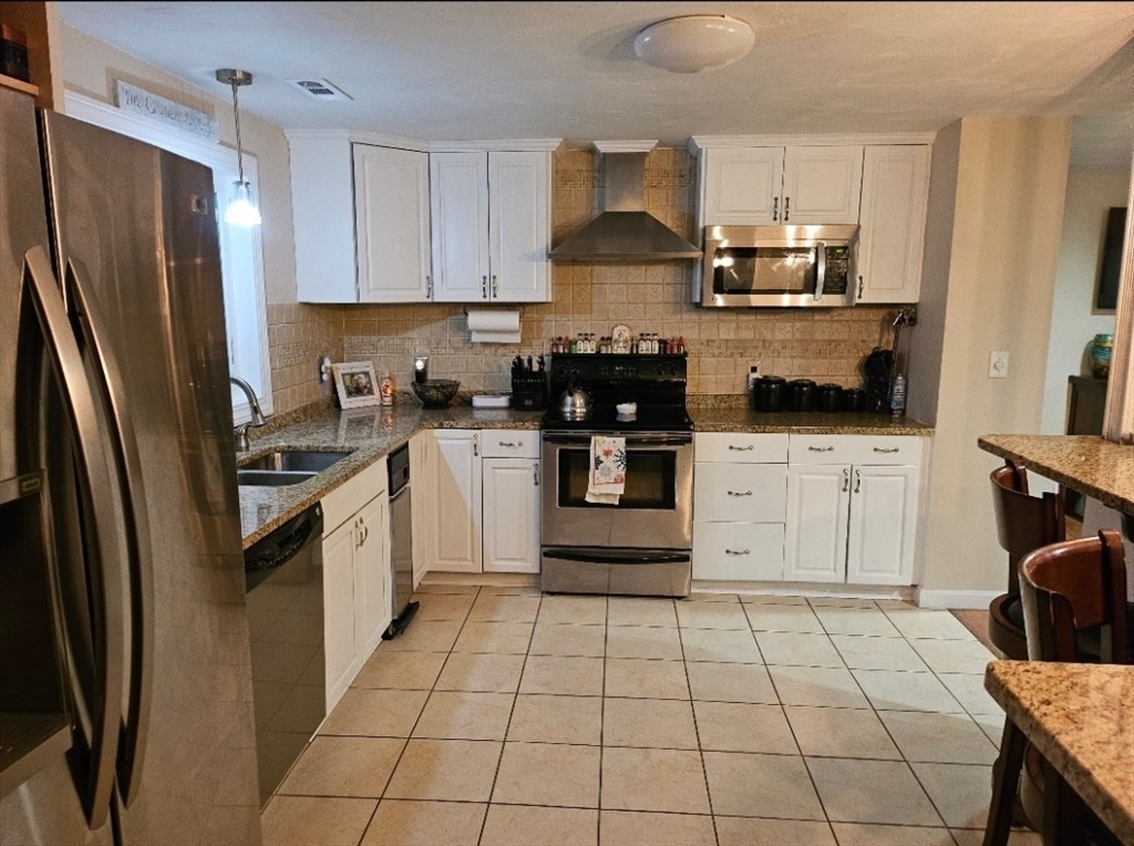 65 Leahy Rd