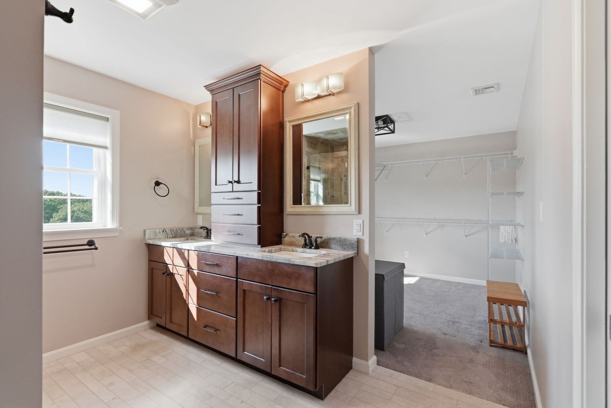 9 Marshall Circle, Peabody, MA Photo #13