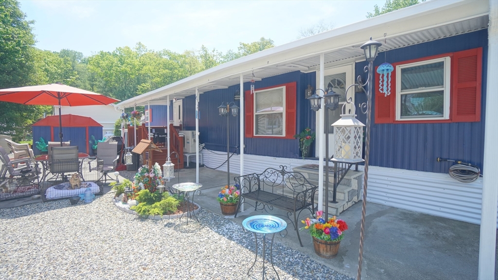 93 Grochmal Ave 126