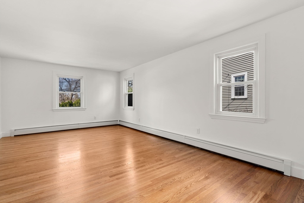 61 Oakley Rd
